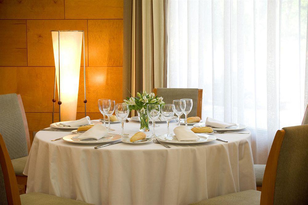 Nh Avenida Jerez Hotell Jerez de la Frontera Restaurant bilde